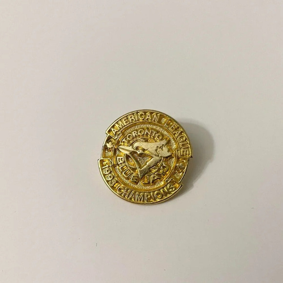 Vintage 1993 MLB American League Champions Toronto Blue Jays Souvenir Pin - Picture 2 of 8